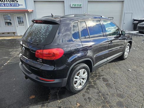 Used 2016 Volkswagen Tiguan S image 4