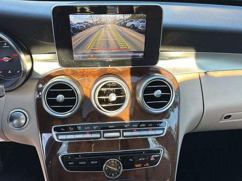 Used 2018 Mercedes-Benz C 300 4MATIC Sedan image 22