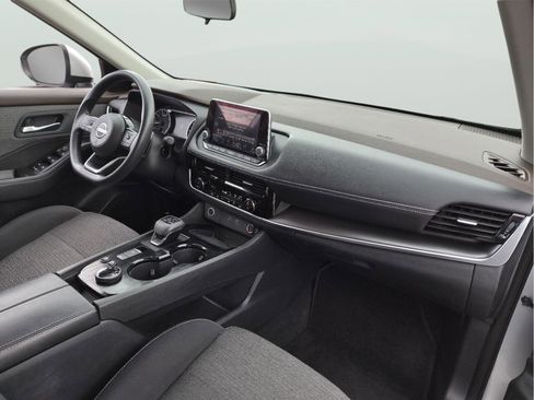 Used 2022 Nissan Rogue SV image 13