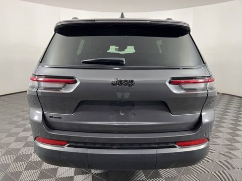 Used 2024 Jeep Grand Cherokee L Laredo image 8