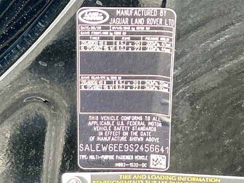 New 2025 Land Rover Defender 90 V8 image 36