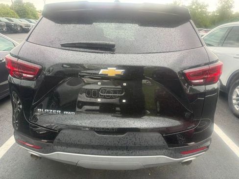 Used 2025 Chevrolet Blazer LT AWD/4WD image 8