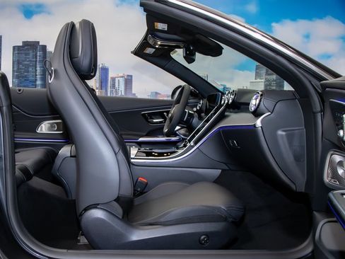 Used 2026 Mercedes-Benz CLE 300 4MATIC Cabriolet image 23