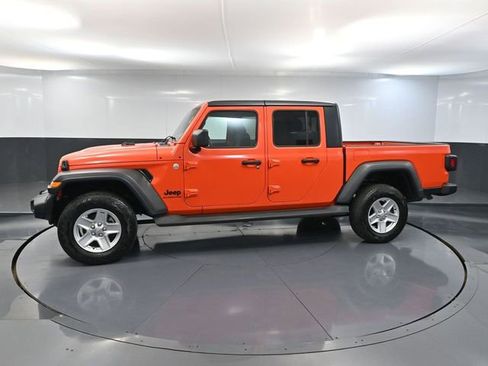 Used 2020 Jeep Gladiator Sport w/ Quick Order Package 24S AWD/4WD image 12