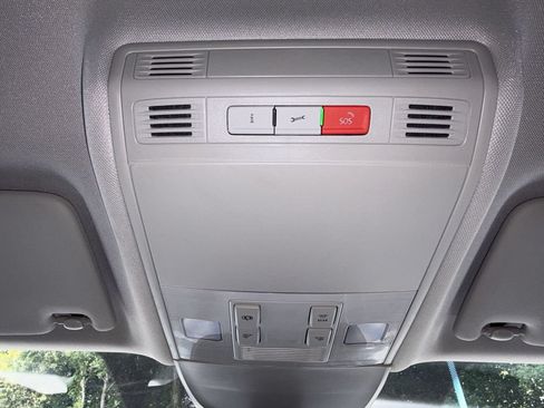 Certified 2025 Volkswagen Taos S FWD image 15