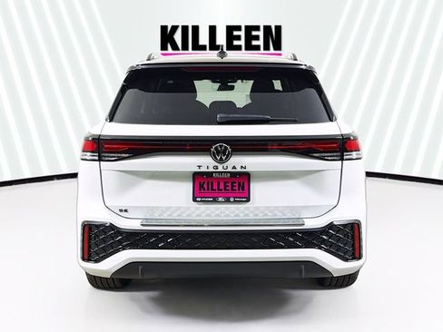 New 2026 Volkswagen Tiguan SE R-Line FWD image 6