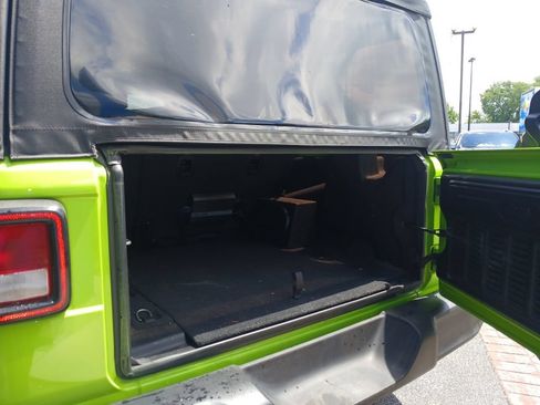 Used 2021 Jeep Wrangler Unlimited Sport AWD/4WD image 31