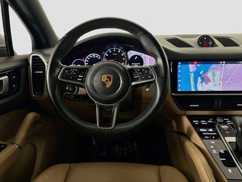 Used 2019 Porsche Cayenne AWD/4WD image 22