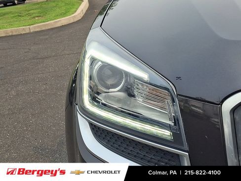 Certified 2015 GMC Acadia SLT w/ Open Road Package FWD image 11
