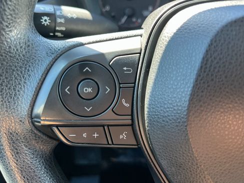 Used 2023 Toyota Corolla LE image 21