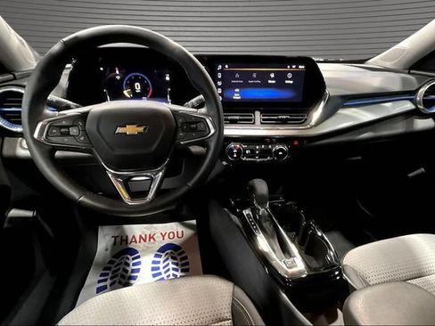 Certified 2025 Chevrolet Trax LT w/ Driver Confidence Package FWD image 7