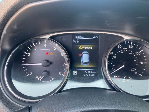 Used 2016 Nissan Rogue SL w/ SL Premium Package image 19