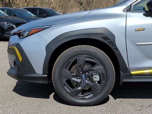 Used 2025 Subaru Crosstrek 2.5i Sport AWD/4WD image 3