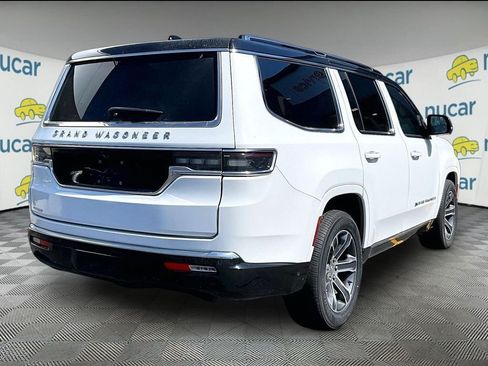 Used 2023 Jeep Grand Wagoneer 4WD image 7