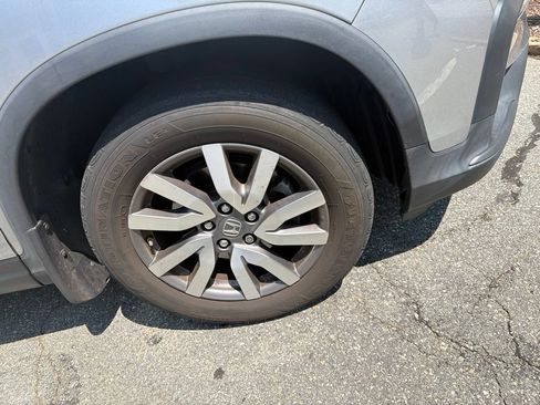 Used 2019 Honda Pilot EX image 10