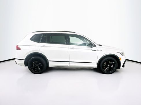Used 2024 Volkswagen Tiguan SE R-Line image 10
