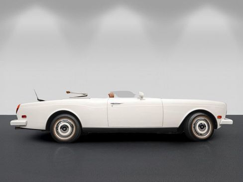 Used 1989 Rolls-Royce Corniche II RWD image 2