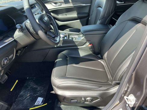 New 2026 Jeep Grand Cherokee L Limited image 7