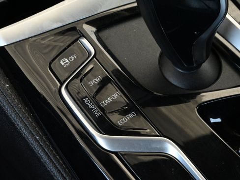 Used 2021 BMW M550i xDrive AWD/4WD image 20