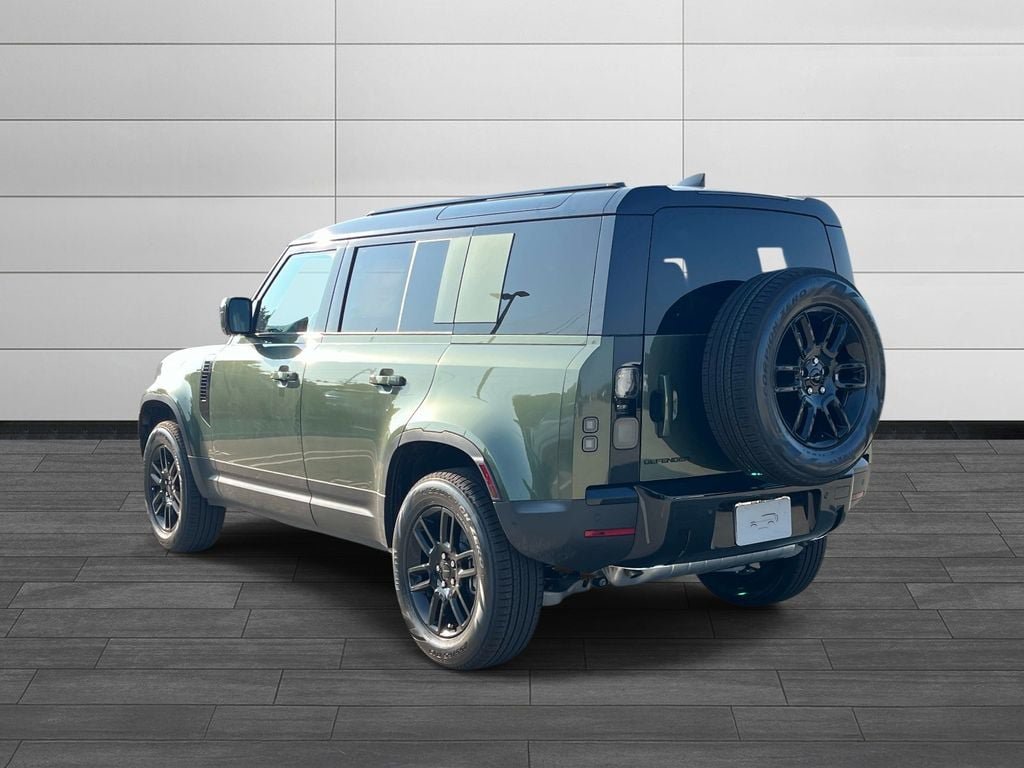 New 2026 Land Rover Defender 110 S AWD/4WD image 3