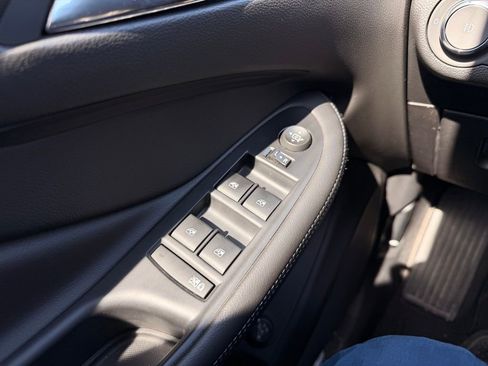 Used 2020 Buick Envision Essence image 22