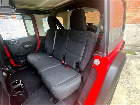 Used 2019 Jeep Wrangler Unlimited Sport S AWD/4WD image 37