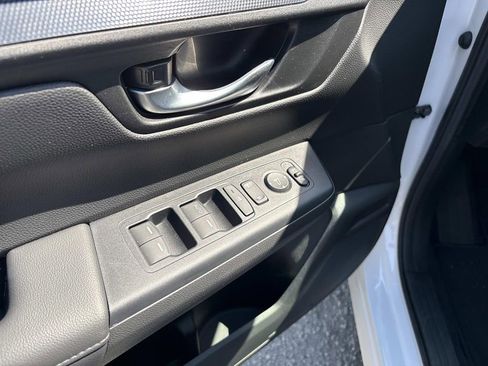 Used 2023 Honda CR-V LX image 11