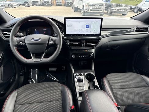 Used 2024 Ford Escape ST-Line w/ Tech Pack #1 image 6