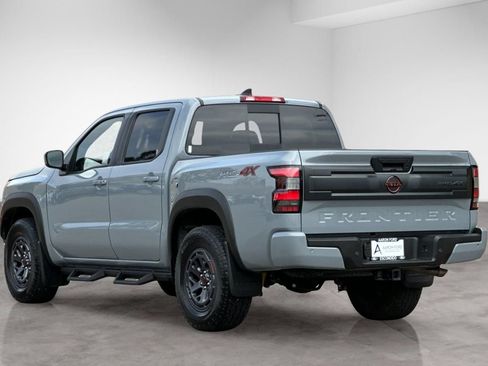Used 2025 Nissan Frontier PRO-4X AWD/4WD image 3