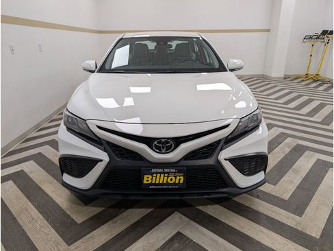 Used 2021 Toyota Camry SE w/ Cold Weather Package AWD/4WD image 24
