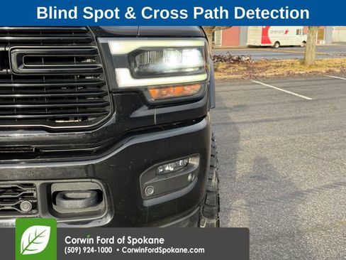 Used 2019 RAM 2500 Laramie w/ Black Appearance Package image 8