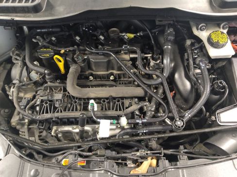 Used 2017 Ford Escape Titanium image 30