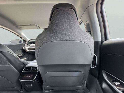 Used 2025 Lucid Air Pure RWD image 58