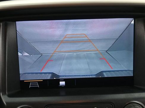 Used 2022 Chevrolet Colorado Z71 w/ Safety Package image 21