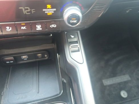 Certified 2025 Kia Telluride S image 22