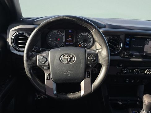 Used 2019 Toyota Tacoma TRD Sport RWD image 12