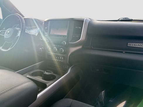 Used 2023 RAM 1500 Big Horn image 32