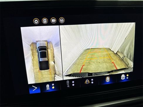 Used 2024 Chevrolet Silverado EV W/T image 18