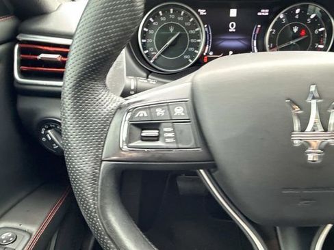 Used 2023 Maserati Ghibli Modena image 18