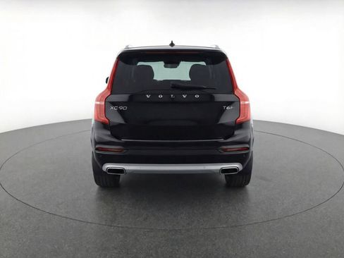 Used 2022 Volvo XC90 T6 Momentum w/ Advanced Package image 7