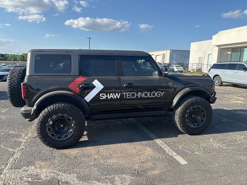 Used 2021 Ford Bronco Badlands image 14