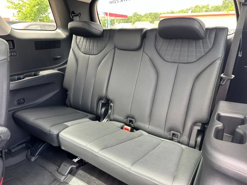 Used 2024 Hyundai Palisade Limited AWD/4WD image 26