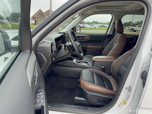 Used 2025 Ford Bronco Sport Outer Banks w/ Outer Banks Tech Package+ AWD/4WD image 8