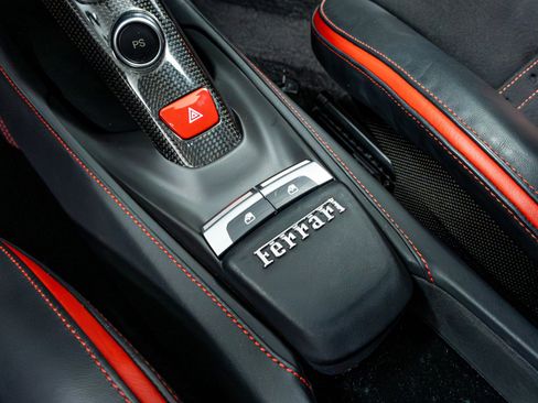 Used 2018 Ferrari 488 GTB image 68