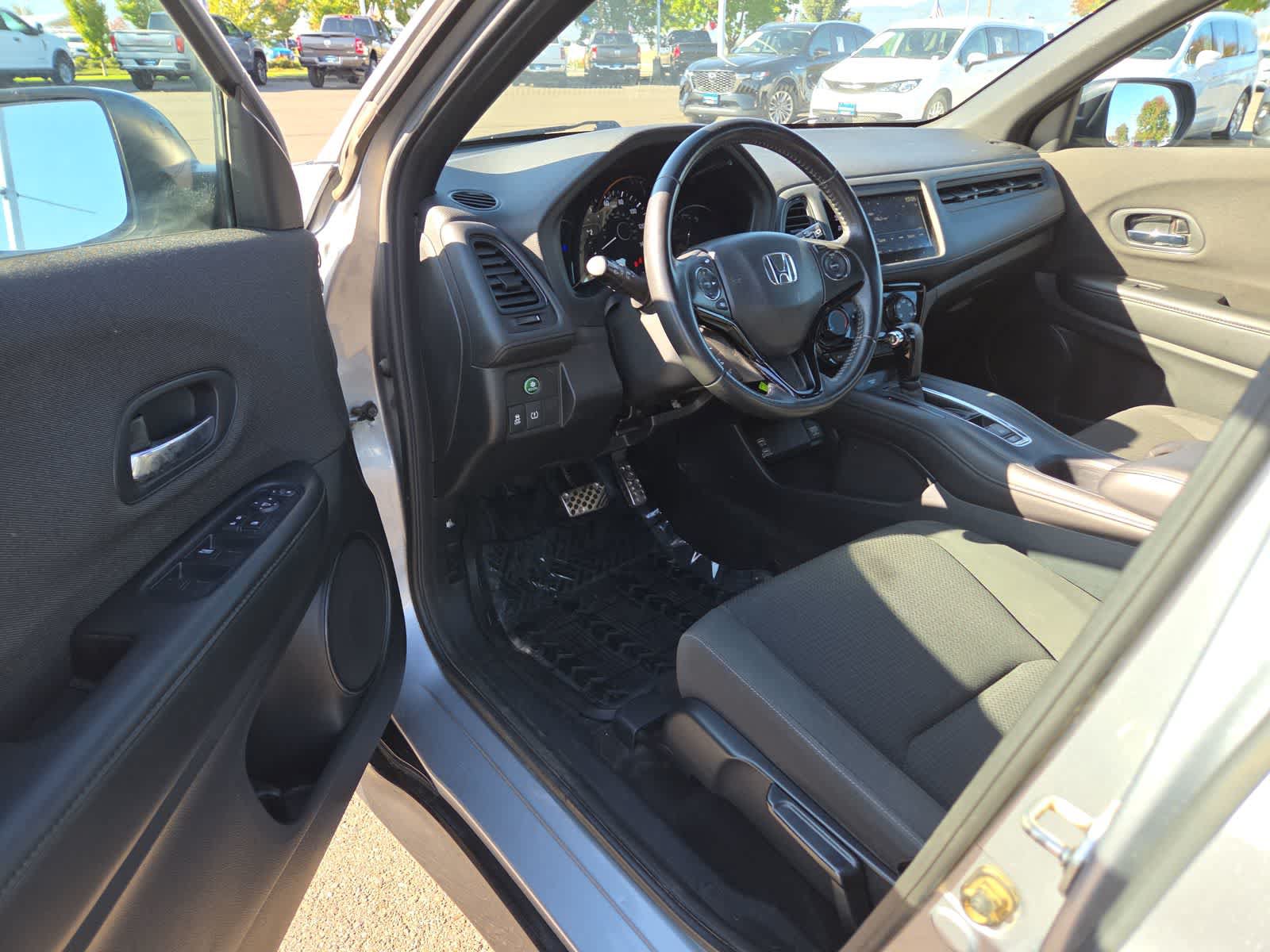 Used 2019 Honda HR-V Sport image 10