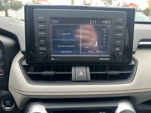 Used 2022 Toyota RAV4 XLE image 30