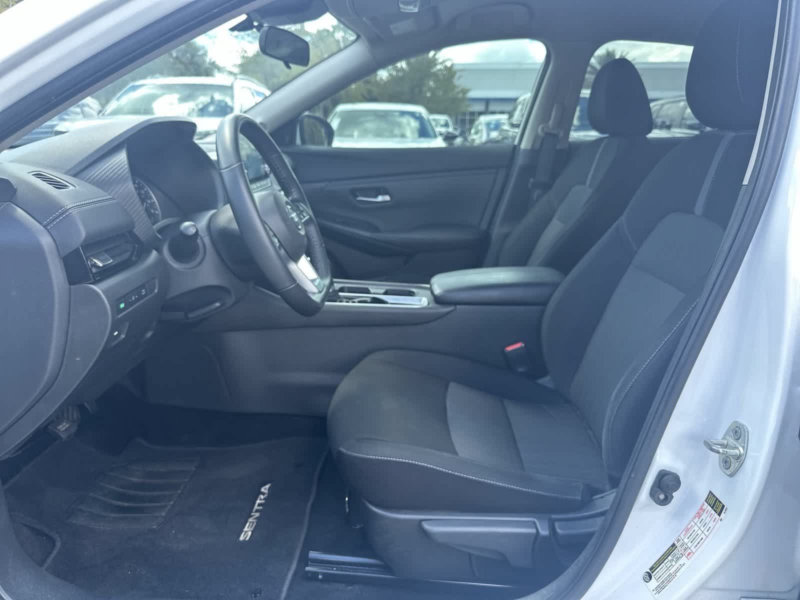 Used 2022 Nissan Sentra SV w/ Trunk Package FWD image 13