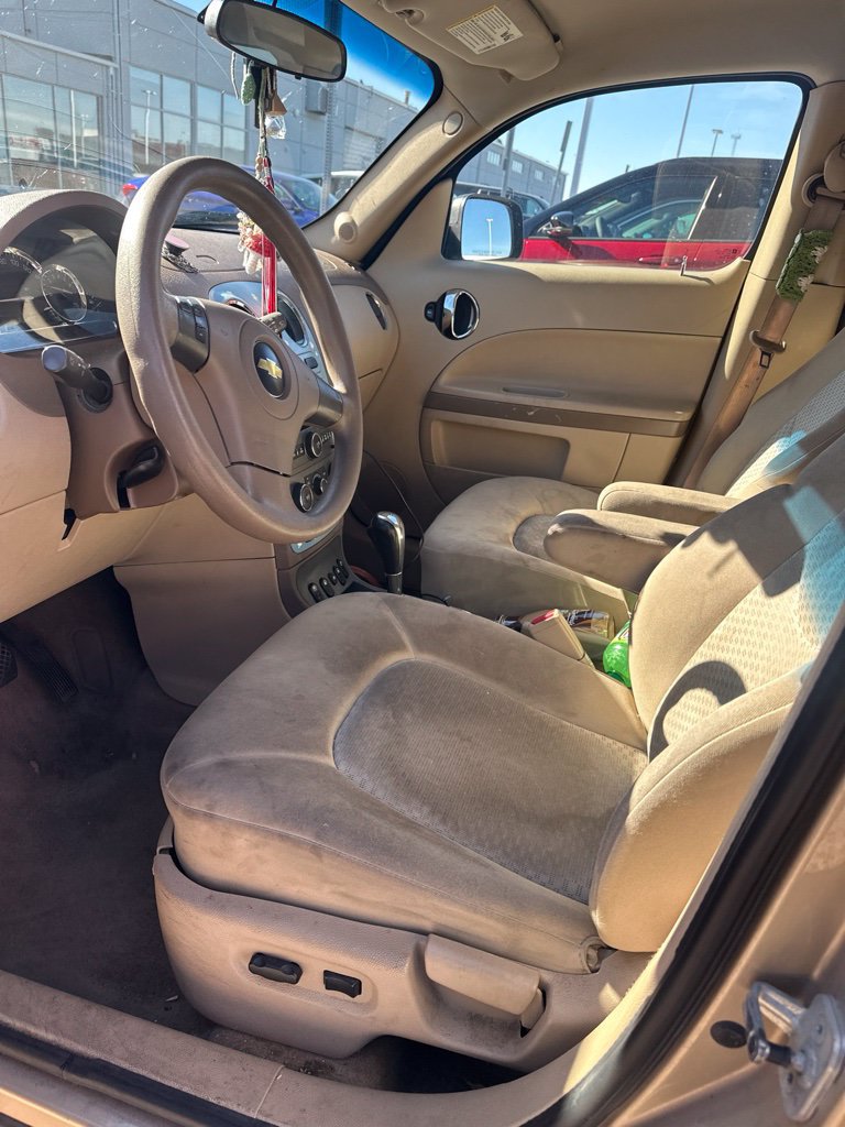 Used 2006 Chevrolet HHR LS FWD image 9