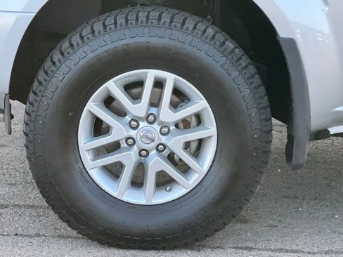 Used 2015 Nissan Frontier SV w/ SV Value Truck Package image 24