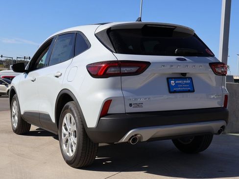 New 2026 Ford Escape Active w/ Cold Weather Package image 3